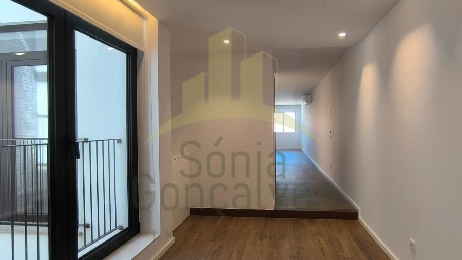 Apartamento T2 para Arrendamento em Santa Maria Maior e Monserrate e Meadela