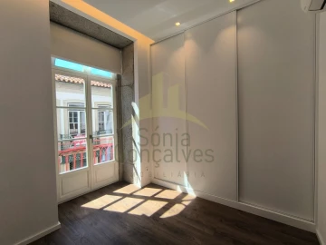 Apartamento T2 para Arrendamento em Santa Maria Maior e Monserrate e Meadela