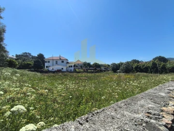 Terreno para Venda em Nogueira, Meixedo e Vilar de Murteda