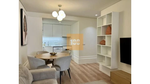 Apartamento T2 para Venda em Cedofeita, Santo Ildefonso, Sé, Miragaia, São Nicolau e Vitória