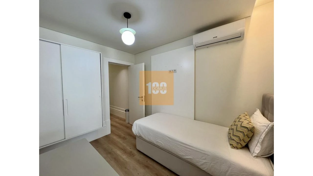 Apartamento T2 para Venda em Cedofeita, Santo Ildefonso, Sé, Miragaia, São Nicolau e Vitória Foto 9