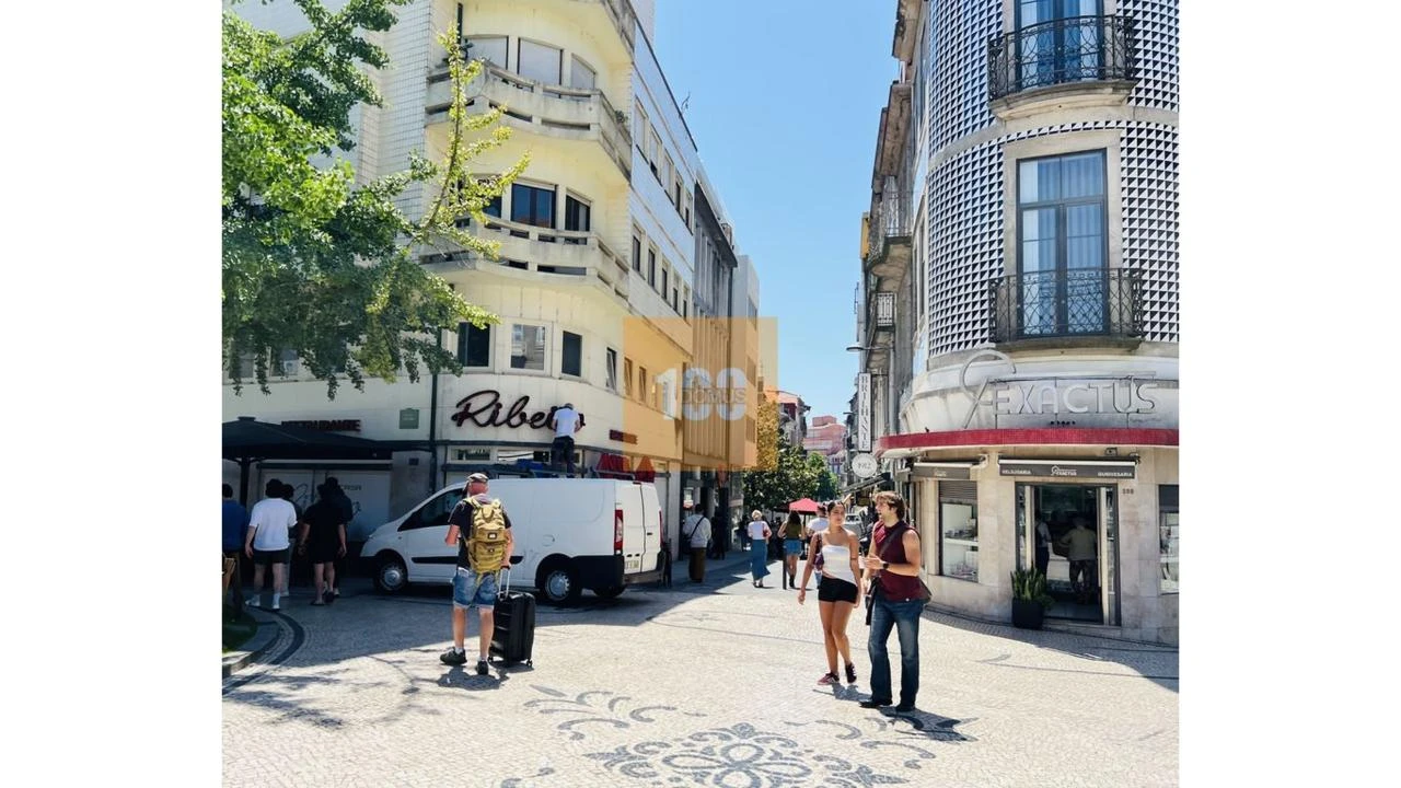 Apartamento T2 para Venda em Cedofeita, Santo Ildefonso, Sé, Miragaia, São Nicolau e Vitória Foto 28