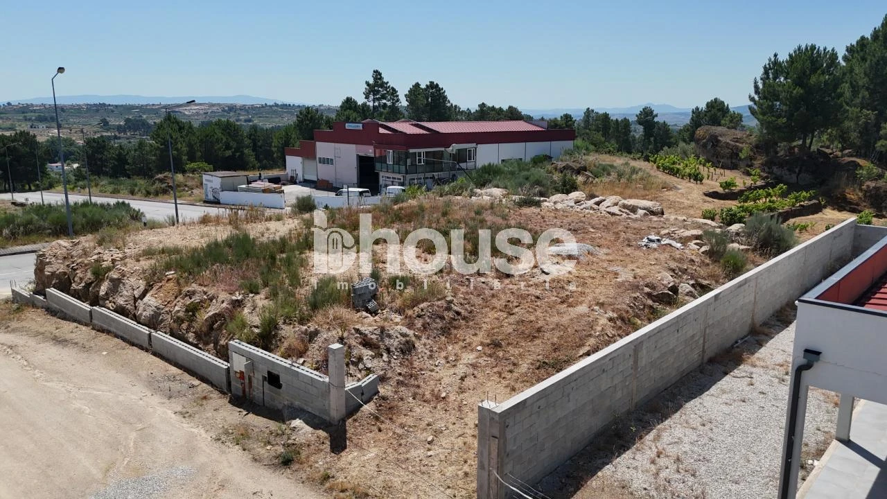 Terreno para Venda em Valpaços e Sanfins Foto 1
