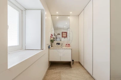 Apartamento T4 para Venda em Santa Maria Maior