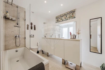 Apartamento T4 para Venda em Santa Maria Maior