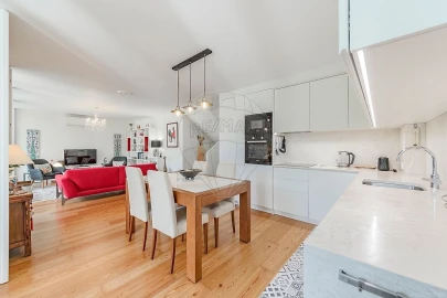 Apartamento T4 para Venda em Santa Maria Maior