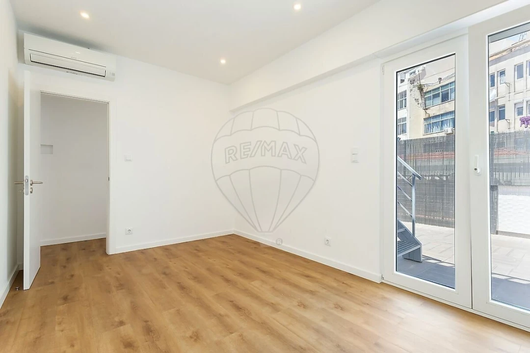 Apartamento T2 para Venda em Estrela Foto 19