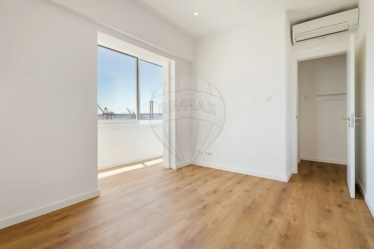 Apartamento T2 para Venda em Estrela Foto 24