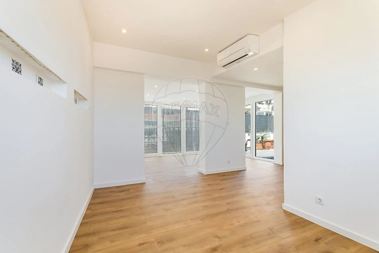 Apartamento T2 para Venda em Estrela Foto 9