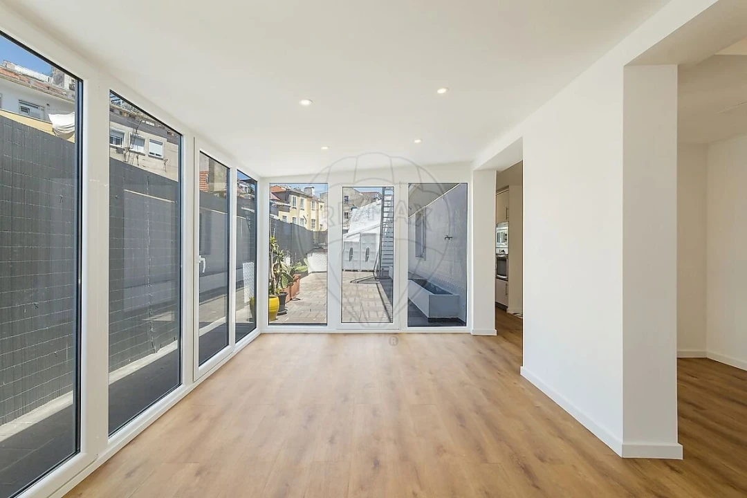 Apartamento T2 para Venda em Estrela Foto 6
