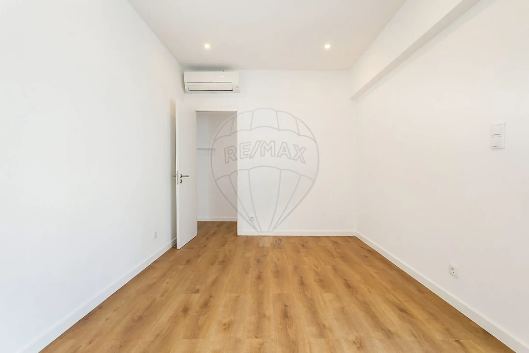 Apartamento T2 para Venda em Estrela Foto 20
