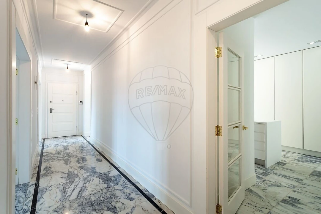 Apartamento T4 para Venda em Arroios Foto 15