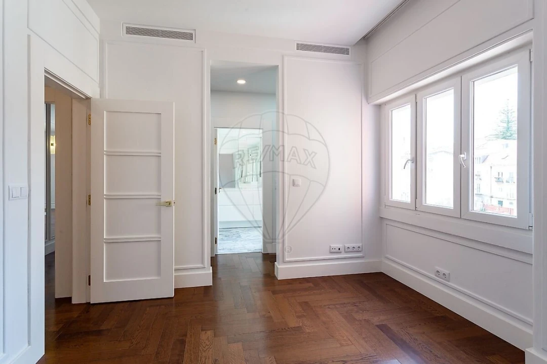 Apartamento T4 para Venda em Arroios Foto 40