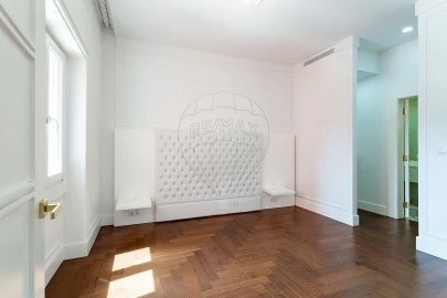 Apartamento T4 para Venda em Arroios