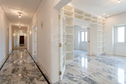 Apartamento T4 para Venda em Arroios
