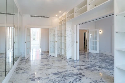 Apartamento T4 para Venda em Arroios
