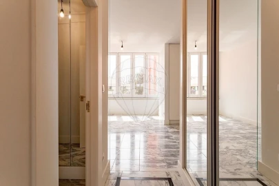 Apartamento T4 para Venda em Arroios