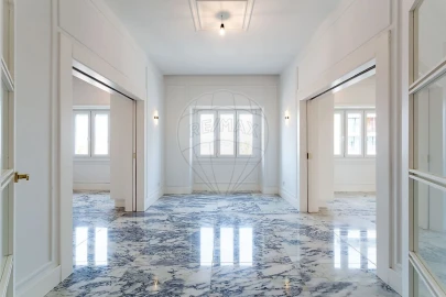 Apartamento T4 para Venda em Arroios
