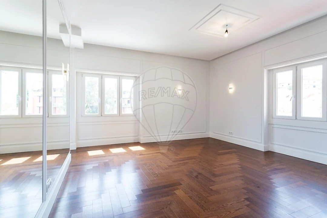 Apartamento T4 para Venda em Arroios Foto 42
