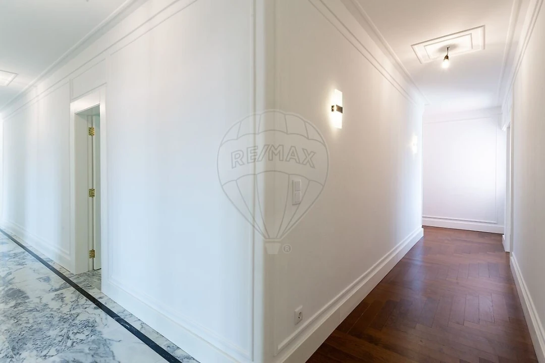 Apartamento T4 para Venda em Arroios Foto 21