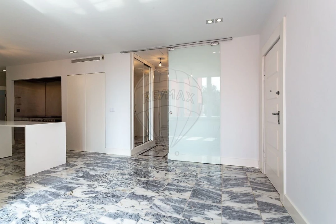 Apartamento T4 para Venda em Arroios Foto 25
