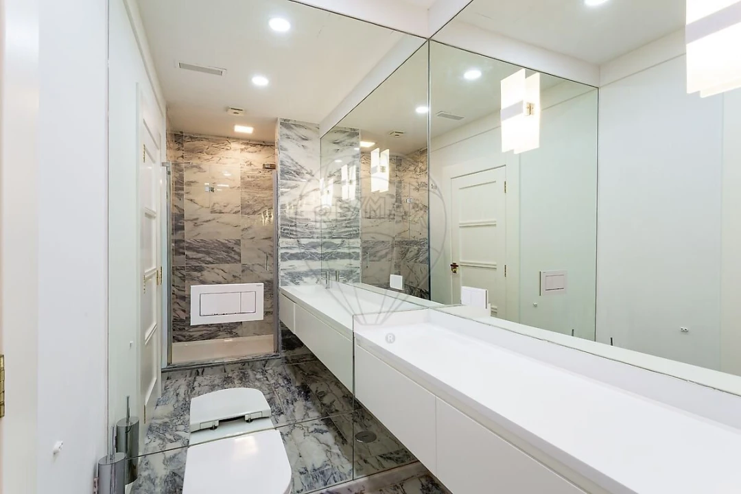 Apartamento T4 para Venda em Arroios Foto 27