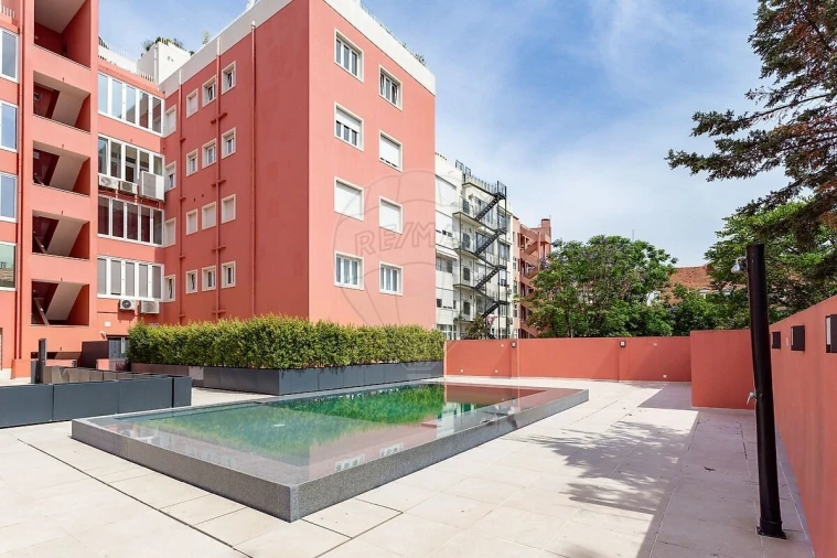 Apartamento T4 para Venda em Arroios Foto 5