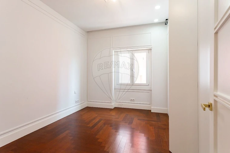 Apartamento T4 para Venda em Arroios Foto 36