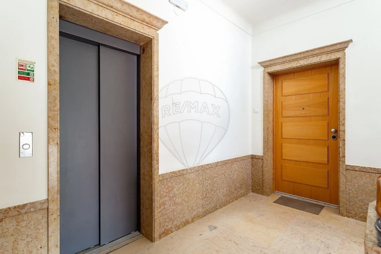 Apartamento T4 para Venda em Arroios Foto 47