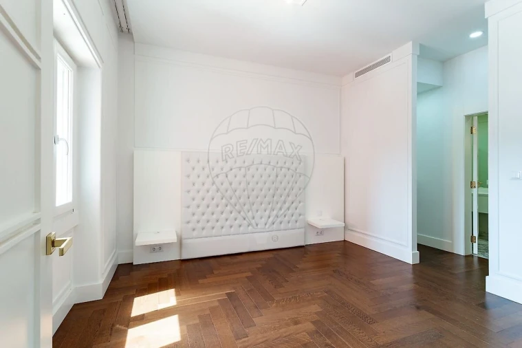 Apartamento T4 para Venda em Arroios Foto 23