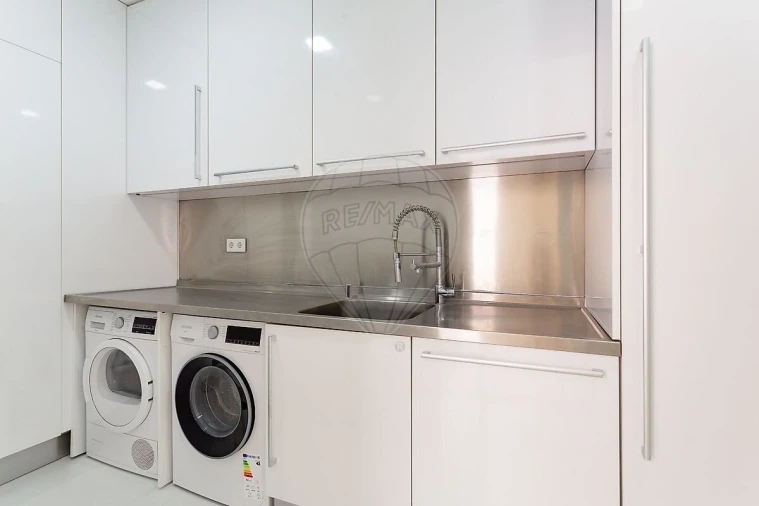 Apartamento T4 para Venda em Arroios Foto 16