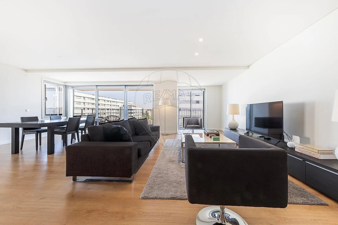 Apartamento T3 para Venda em Lumiar Foto 1