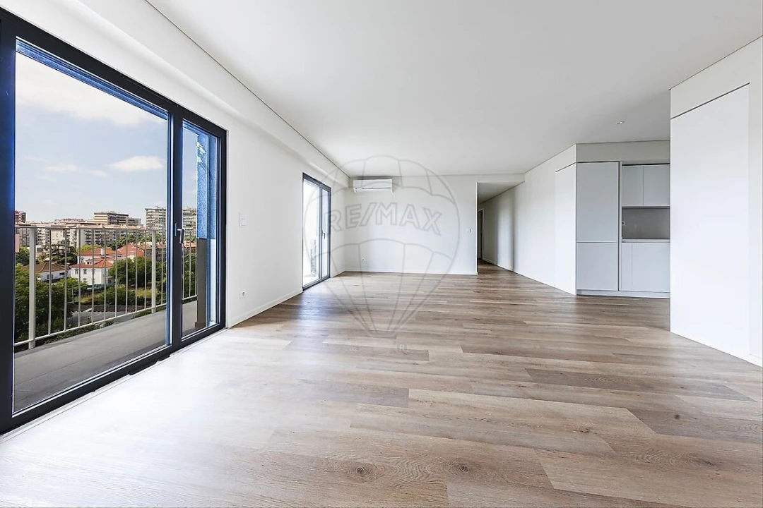 Apartamento T3 para Venda em Lumiar Foto 4