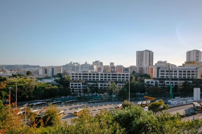 Apartamento T4 para Venda em Algés, Linda-A-Velha e Cruz Quebrada-Dafundo
