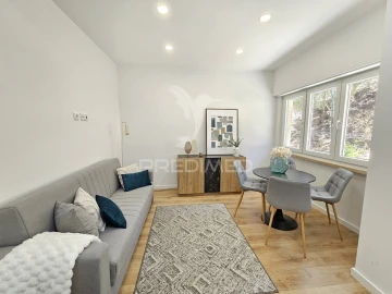 Apartamento T2 para Venda em São Domingos de Benfica