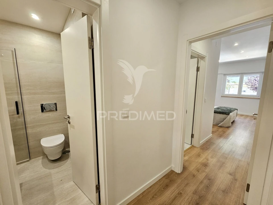 Apartamento T2 para Venda em São Domingos de Benfica Foto 9