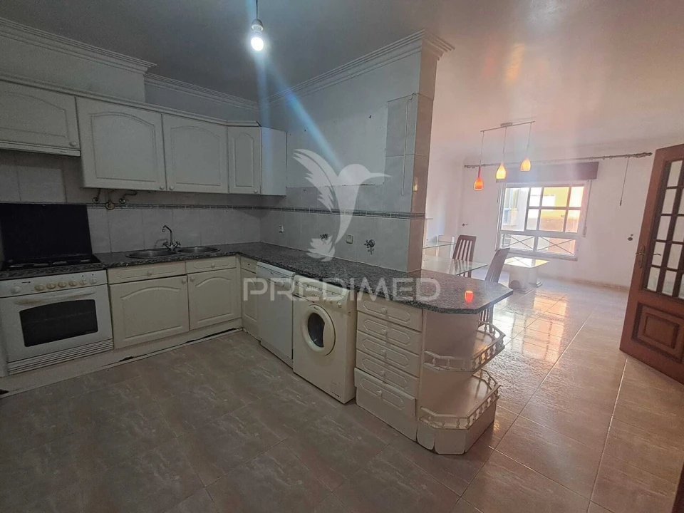 Apartamento T2 para Venda em Algueirão-Mem Martins Foto 1