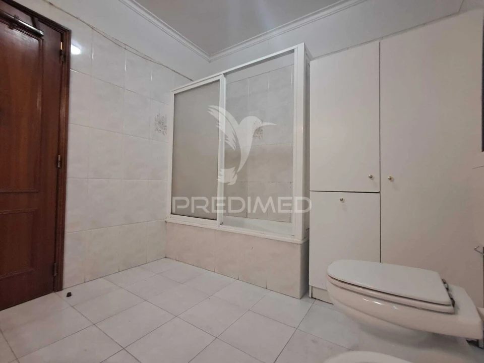 Apartamento T2 para Venda em Algueirão-Mem Martins Foto 22