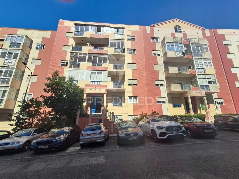 Apartamento T2 para Venda em Algueirão-Mem Martins Foto 27