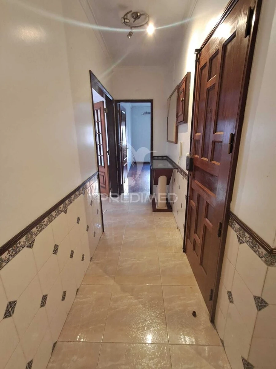 Apartamento T2 para Venda em Algueirão-Mem Martins Foto 16