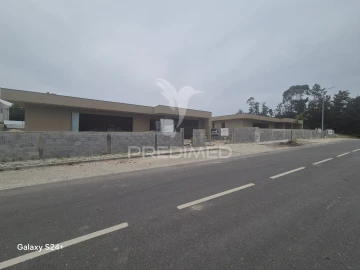 Moradia T4 para Venda em Soutelo