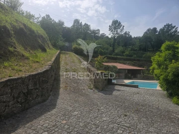 Moradia T3 para Venda em Travassos