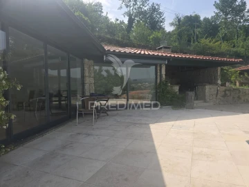 Moradia T3 para Venda em Travassos