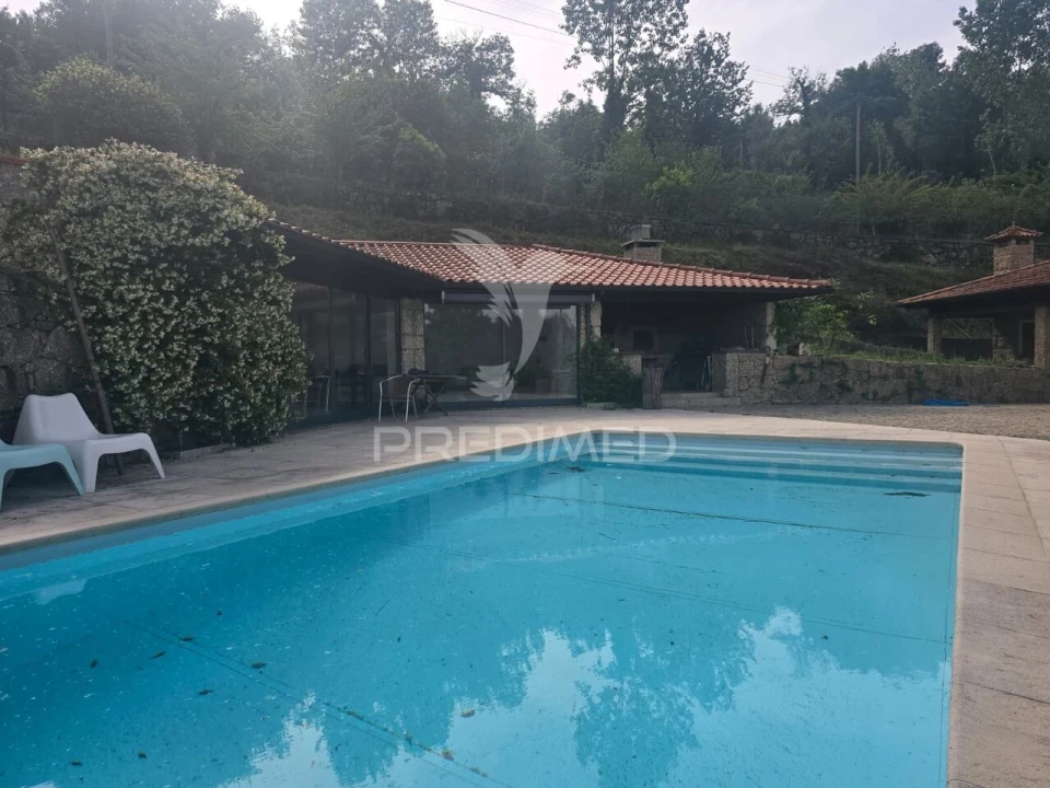 Moradia T3 para Venda em Travassos Foto 2