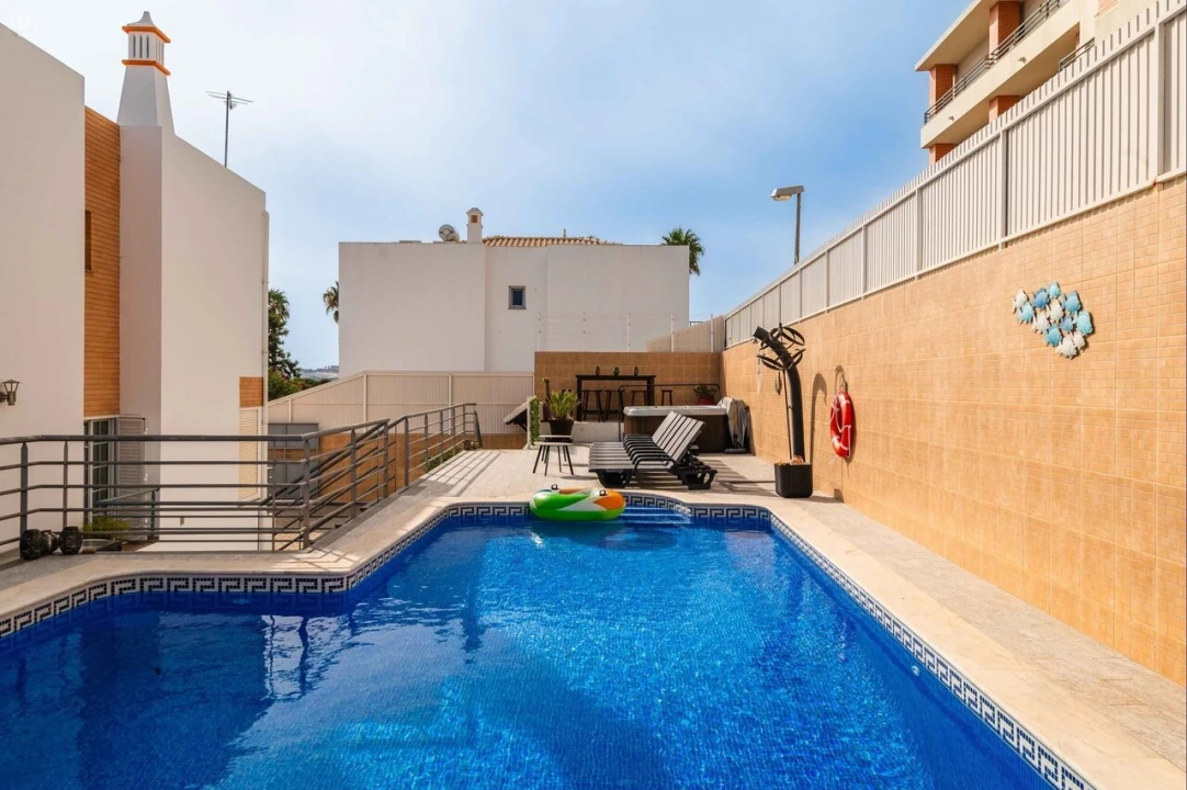 Moradia T4 para Venda em Albufeira e Olhos de Água Foto 30