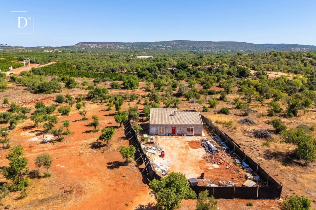 Moradia T2 para Venda em São Bartolomeu de Messines Foto 3