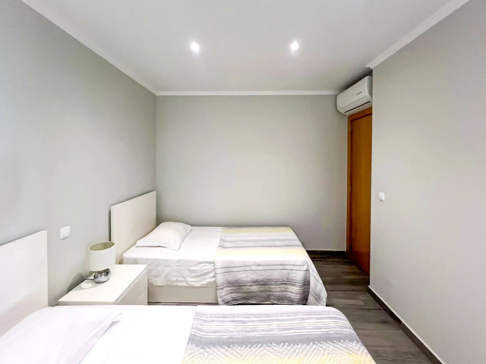 Apartamento T2 para Venda em Portimão Foto 29