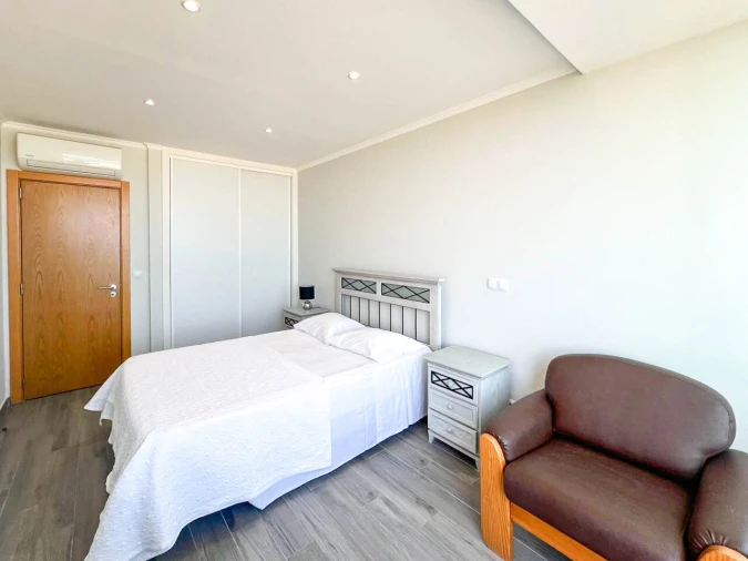 Apartamento T2 para Venda em Portimão Foto 21