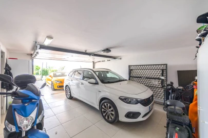 Moradia T4 para Venda em Mexilhoeira Grande