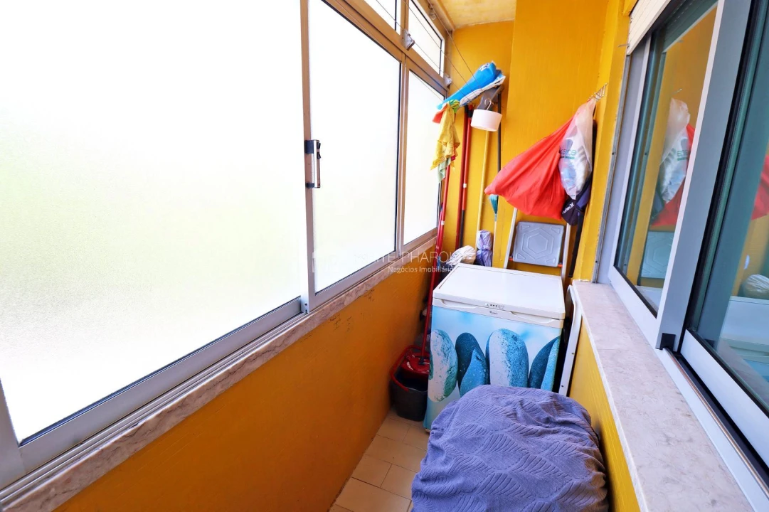 Apartamento T3 para Venda em Algés, Linda-A-Velha e Cruz Quebrada-Dafundo Foto 25